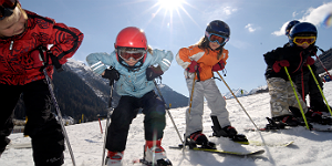 Kleine Ski-Fans in St. Anton am Arlberg